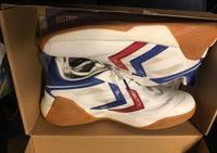 Neuer Hummel Sportschuh, Gr 42,5 , orig pr.140 eur Berlin - Wilmersdorf Vorschau