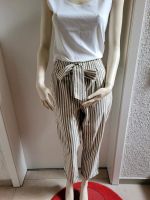 Leichte Bundfaltenhose, Zara, Gr.S, olivgrün-weiß, NEU Bayern - Reichertshausen Vorschau