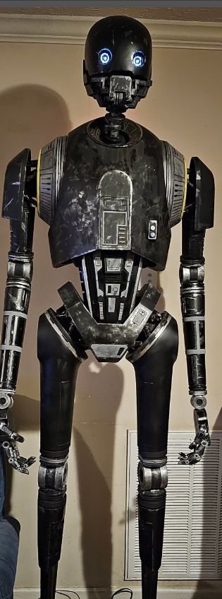 Star Wars inspiriert K2SO Droid RAW Kit in voller Größe in Nienburg (Weser)