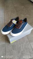 Neue BENCH Sneaker Schuhe in Größe 42 originalverpackt Niedersachsen - Lohne (Oldenburg) Vorschau