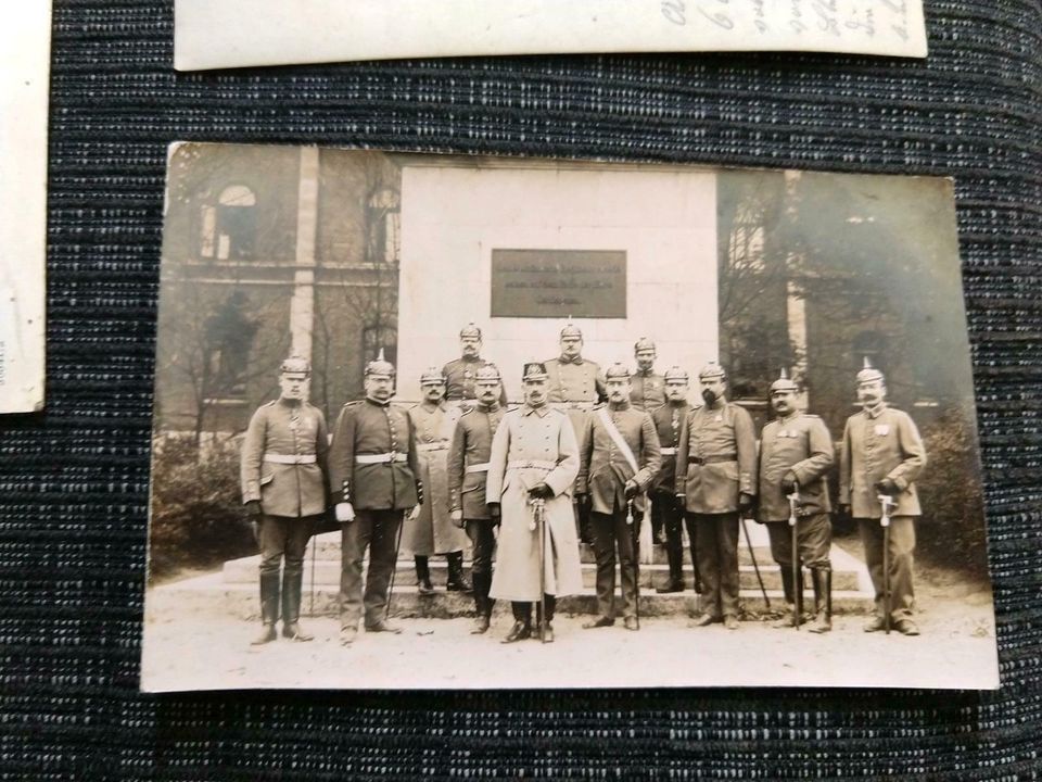 Konvolut Postkarten u. a. von 1917, Militaria in Erlangen