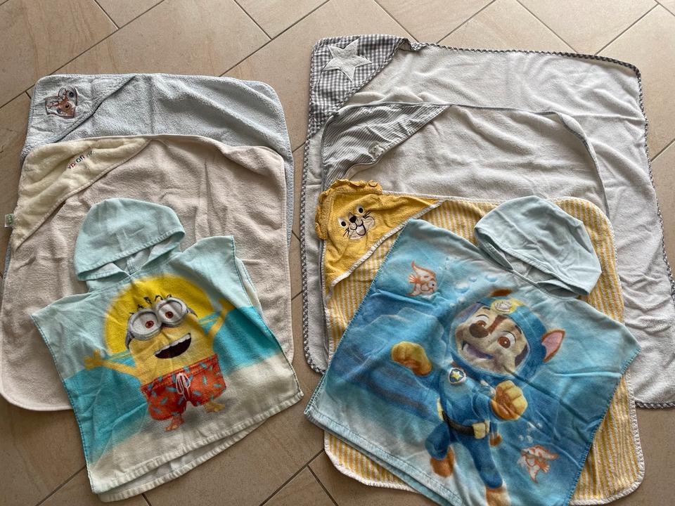 8 Teile Kaputzen Dreieck Handtücher Badehandtuch Poncho in Wesel