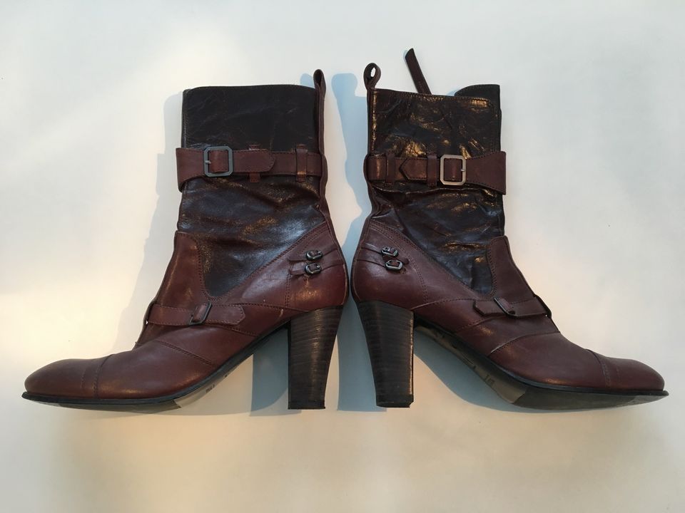 Hugo Boss Stiefelette, Gr. 40,5 in München