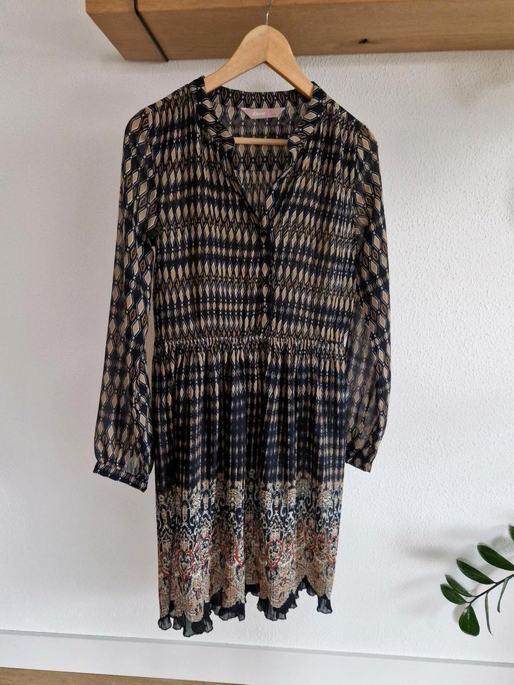 Lockeres Hippie Plissee-Kleid, Gr. 38 in Sailauf
