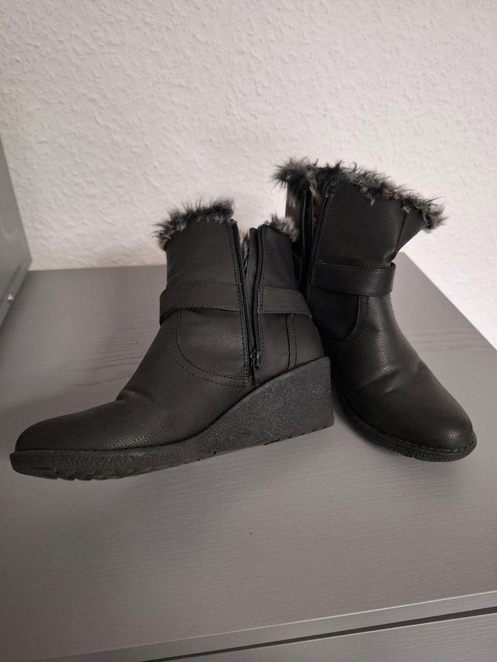 Stiefelette schwarz 39 Keilabsatz in Malsch