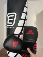 Boxsack energetisch mit Boxhandschuhen und Halterung Niedersachsen - Cremlingen Vorschau