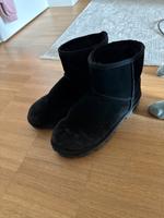 UGGs schwarz Wandsbek - Hamburg Farmsen-Berne Vorschau