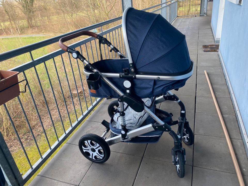 Kinderwagen für Baby in Rheda-Wiedenbrück