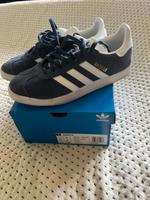 Adidas Sneaker Turnschuhe 37 1/2 in blau Bayern - Scheidegg Vorschau