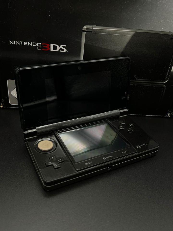 Nintendo 3DS Schwarz OVP in Haselünne