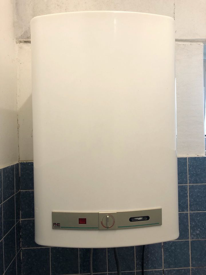 Warmwasserboiler / Boiler von Austria Email, Typ EKH-S 080 U in Hannover