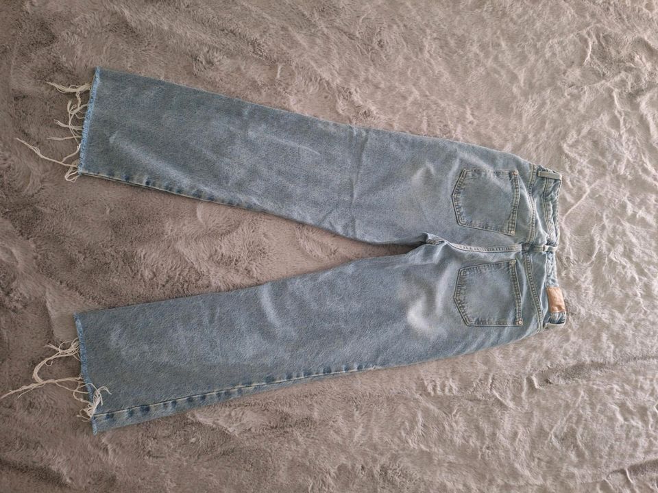 Jeans von Zara NEU in Kleinblittersdorf