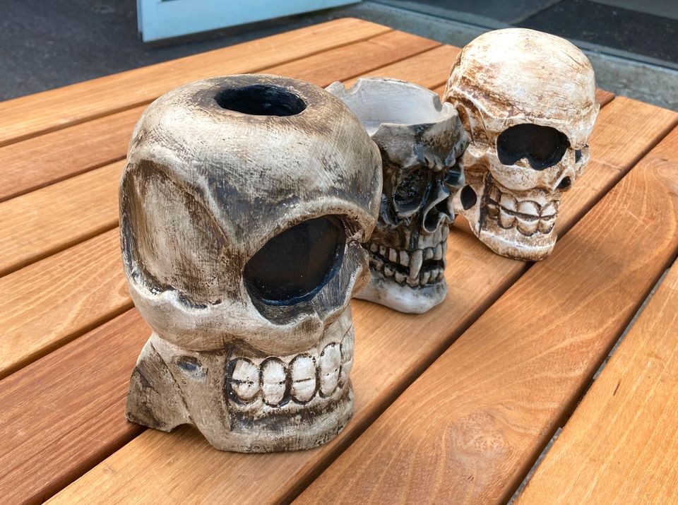 3er-Set Skulls, Totenkopf, Aschenbecher, Kerzenhalter, Gothic in Bayern -  Nabburg