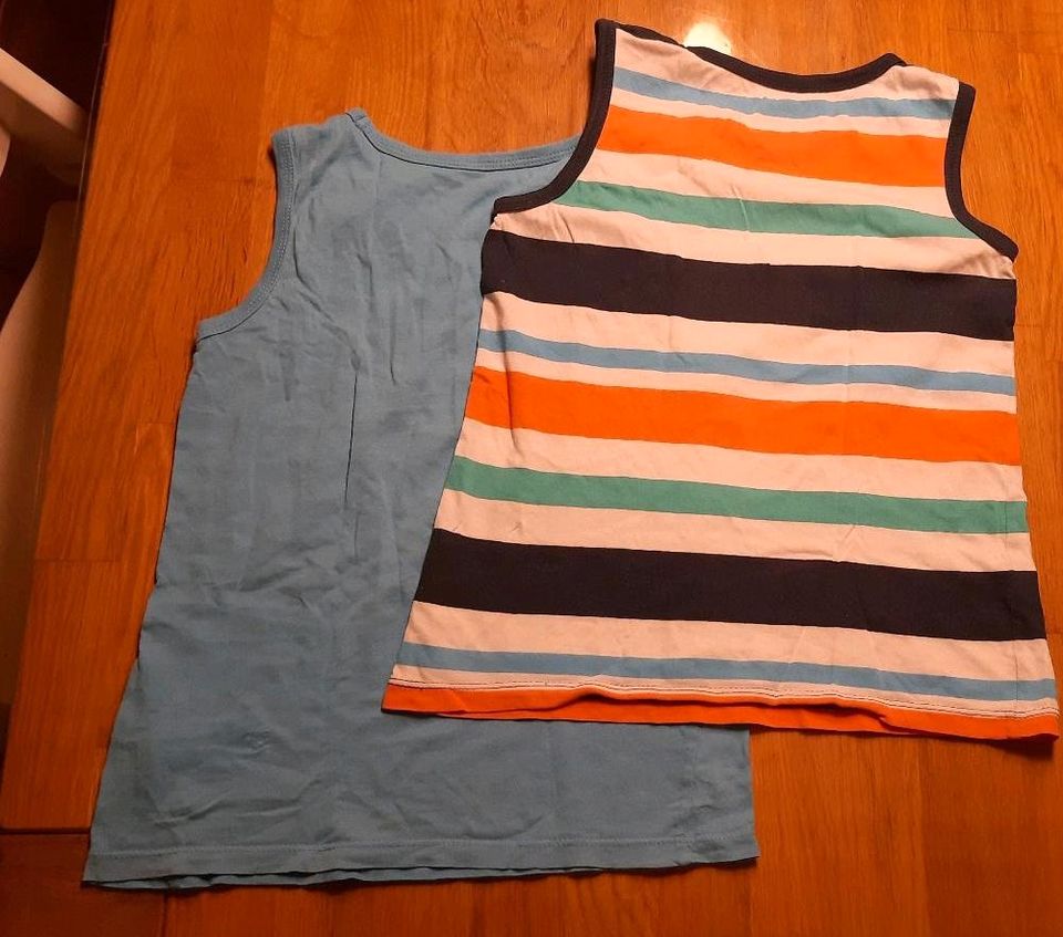 Zwei Tanktops Unterhemden Achselshirt Tops H&M 122/128 in Ronnenberg