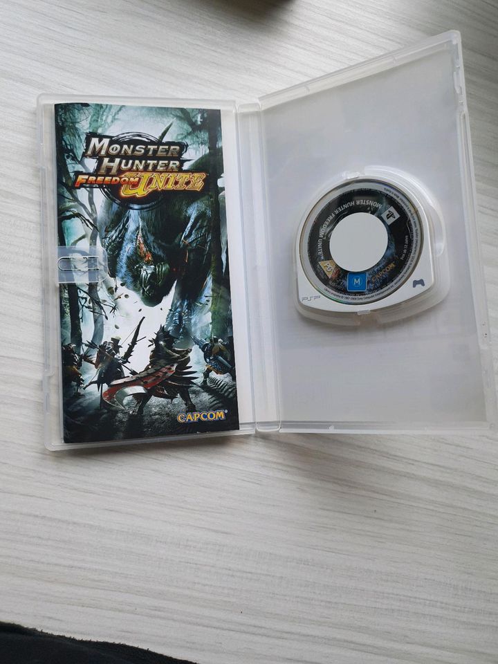 Monster Hunter Freedom Unite PSP in Eching (Kr Freising)