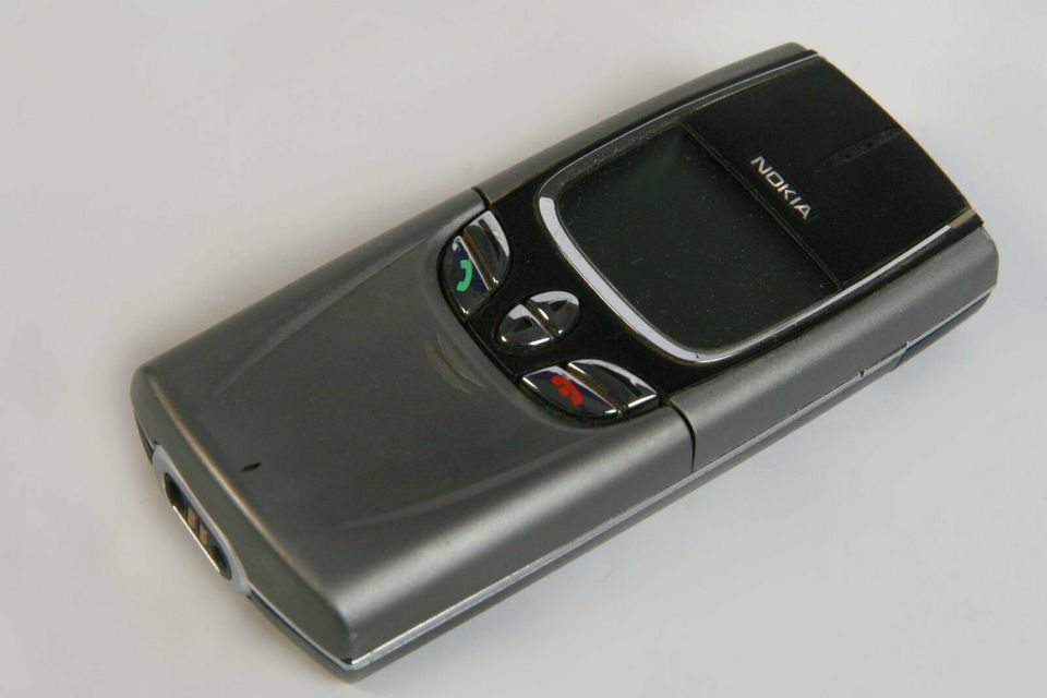 Nokia 8850 Handy Phone ohne Simlock Titan-Silber RARITÄT Bedienun in Berching