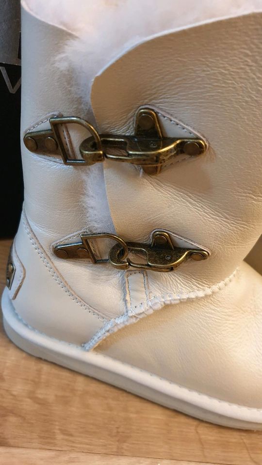 Australia Luxe Renegade Stiefel Boots 36 Pearl Lammfell OVP UGG in Berlin