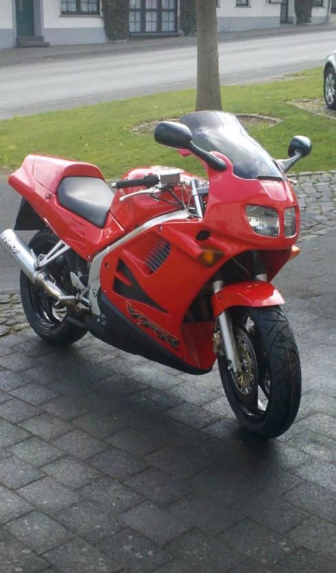 Honda VfR rc36 in Lutzerath