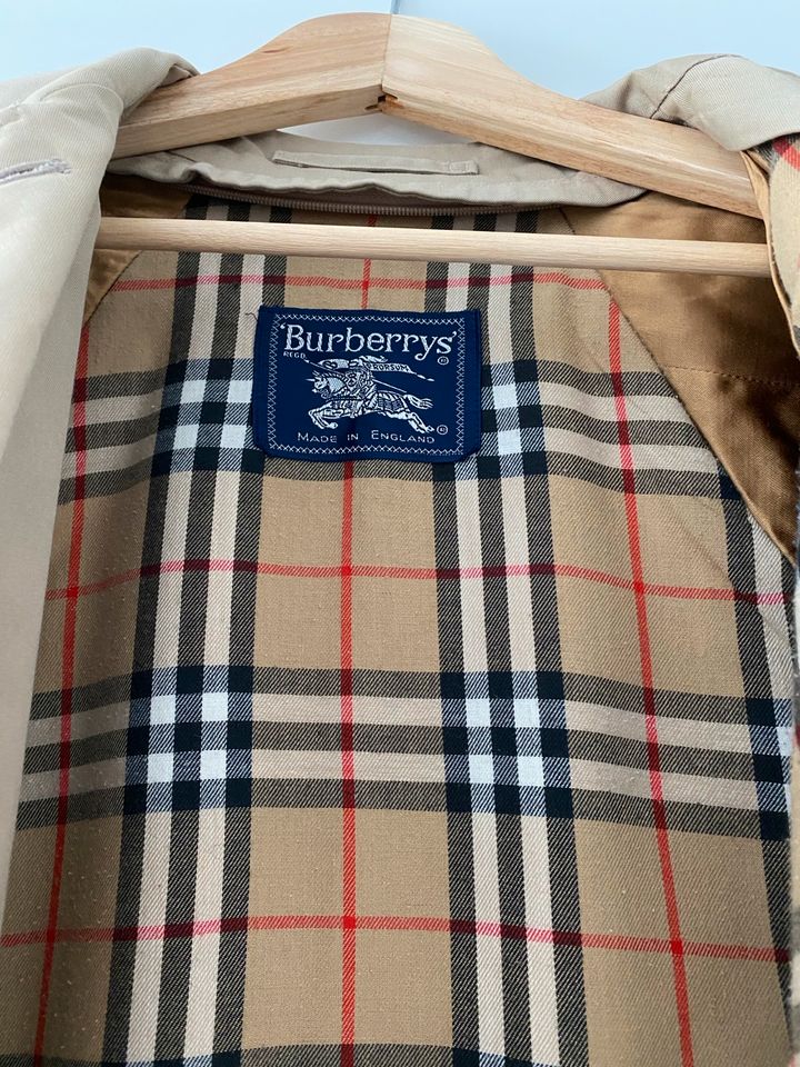 Burberry Trenchcoat in Düsseldorf