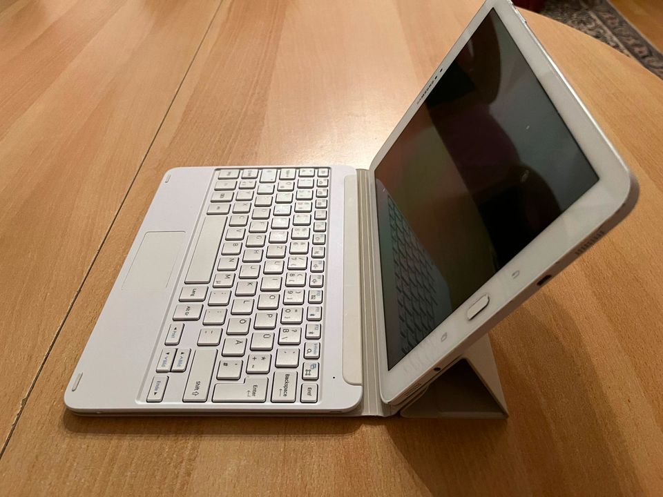 Samsung Galaxy Tab S2 SM-T810 + Tastatur + Cover, weiß in Baden-Württemberg  - Böblingen | eBay Kleinanzeigen ist jetzt Kleinanzeigen