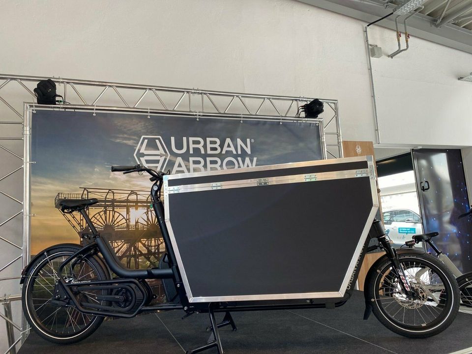 Urban Arrow Flatbed XL +Flightcase XL in Gelsenkirchen