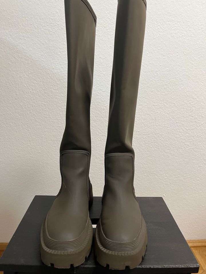 Gummistiefel von Zara - Khaki, Größe 37 in Maintal