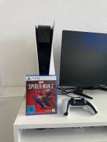 Ein PlayStation 5 mit einen ps5 Controller und spiderman 2 Essen - Steele Vorschau