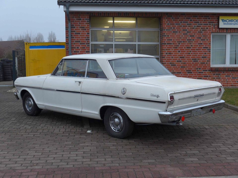 Chevy Nova 2dr Hardtop Coupé 1963 in Zarrentin