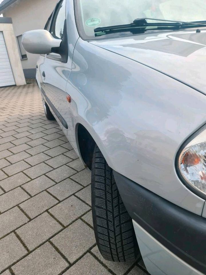 Renault clio 1.2 mit Neue TÜV in Klettgau
