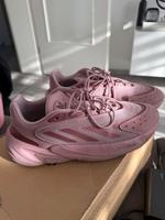 Adidas Schuhe Sneaker rosa Gr.39 1/2 Duisburg - Walsum Vorschau
