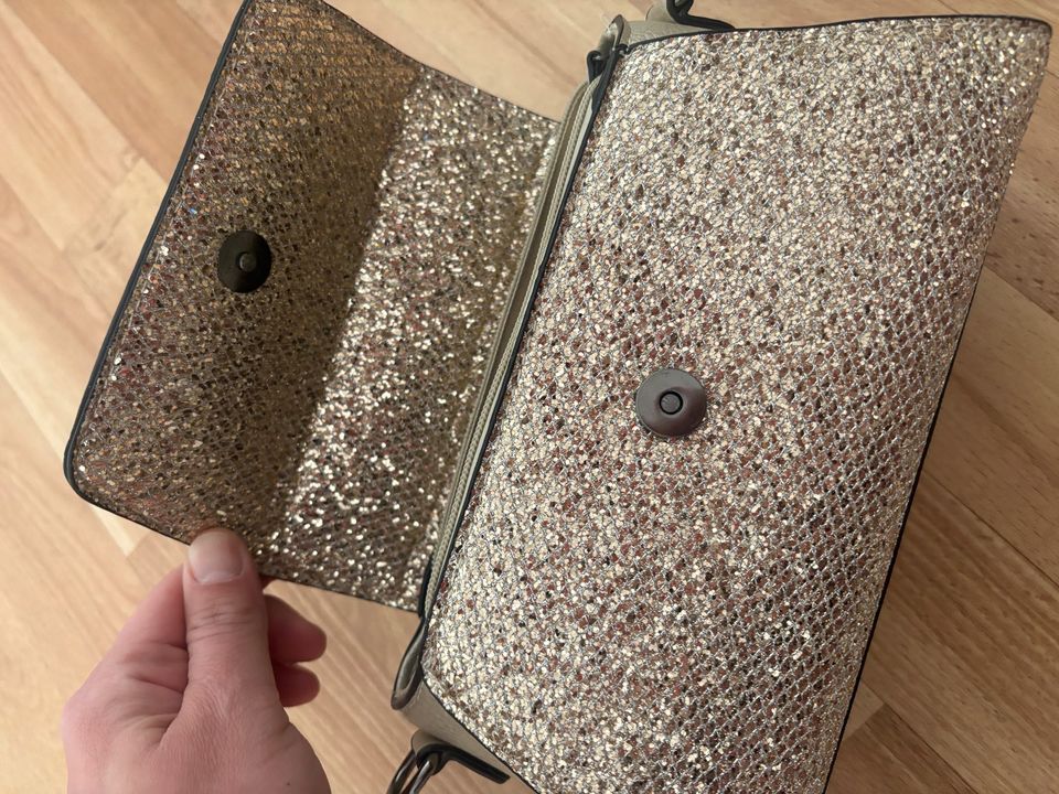 Glitzer Handtasche in Bergen auf Rügen