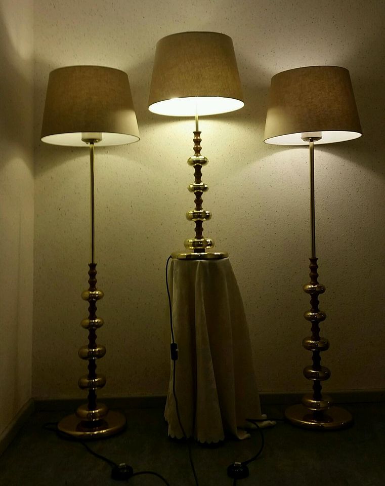 Messing Retro 70er80er Vintag Stehlampe Tischlamp beige Holz in Berlin