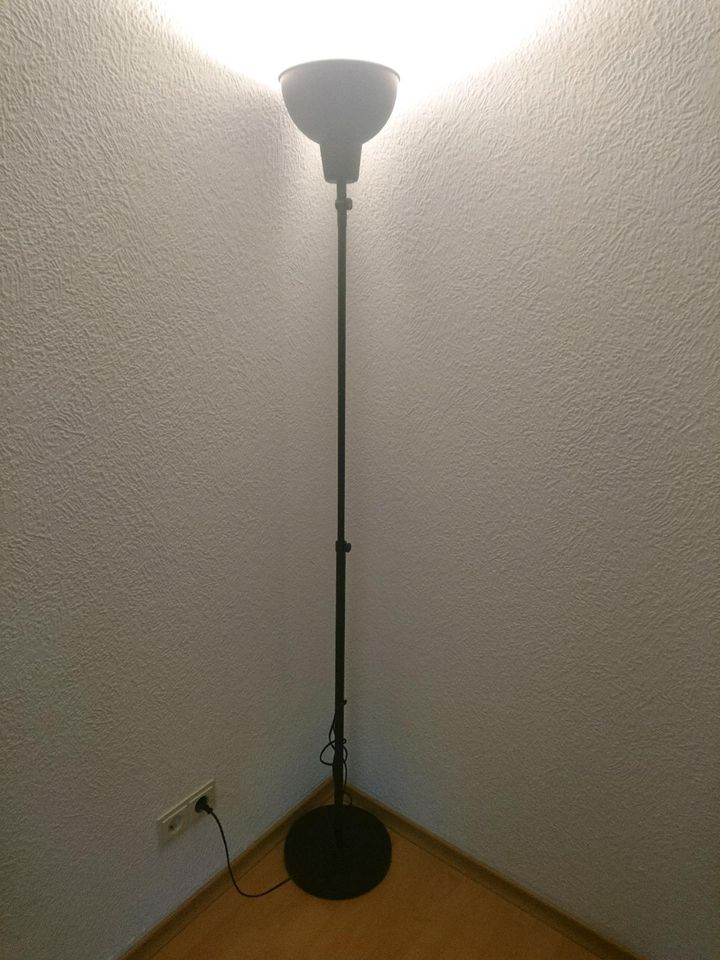 Stehlampe zu verkaufen in Regensburg