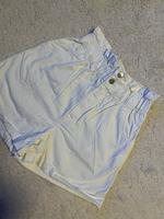 Kurze weiße Hose Hessen - Niestetal Vorschau