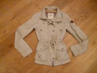 Jacke Kurzmantel Blazer beige C&A M L XL 40 42 Nordrhein-Westfalen - Schmallenberg Vorschau