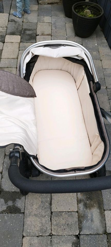 Moon Kinderwagen in Marl