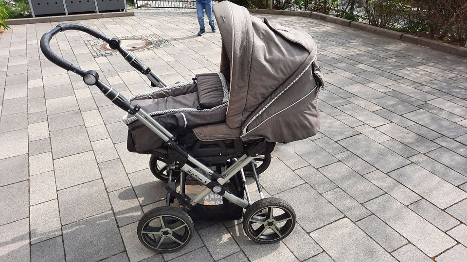 Kinderwagen Hartan Topline X in Freital