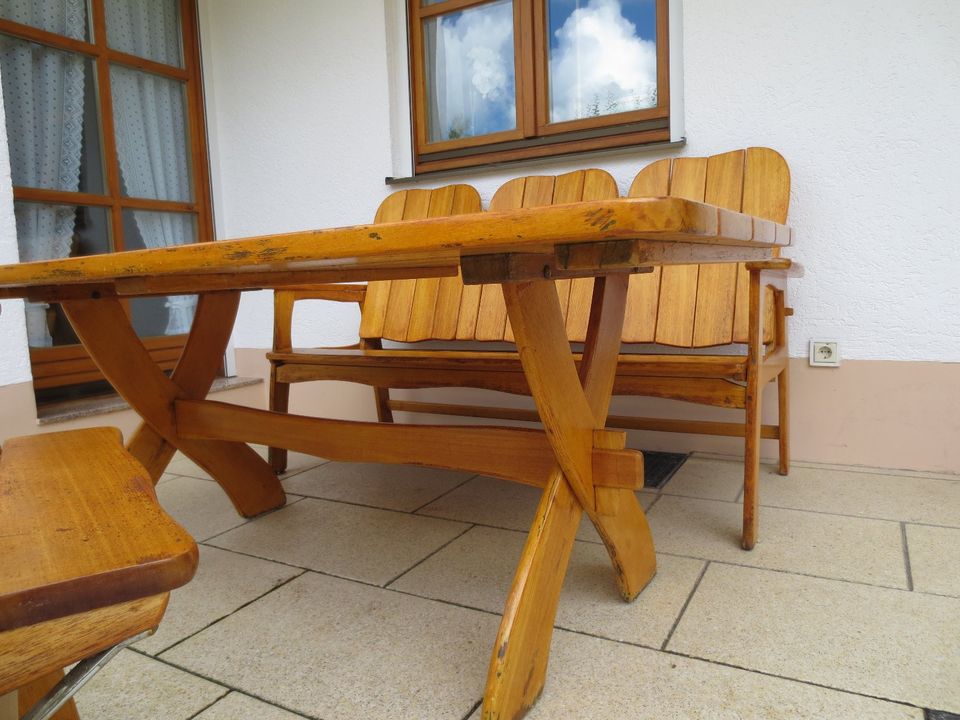 Gartenmöbel  massiv Holz Garnitur Sitzgruppe rustikal wetterfest in München