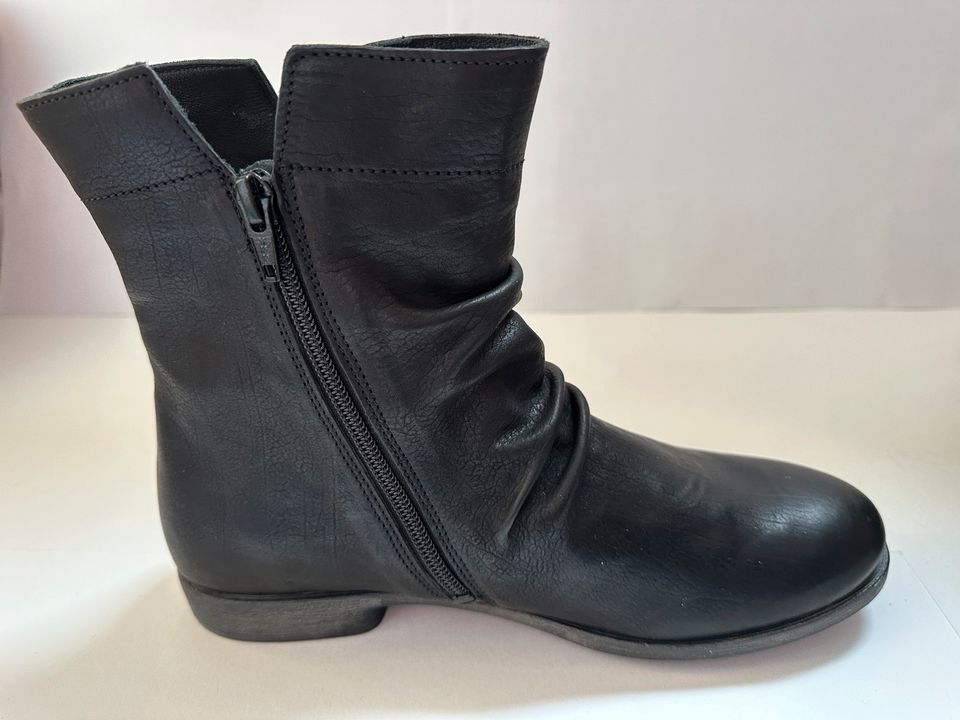 Think! - nachhaltige Stiefelette (Damen) - schwarz („AGRAT”), neu in Dortmund