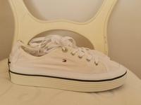 Sneaker aus Canvas von Tommy Hilfiger Nordrhein-Westfalen - Hamm Vorschau