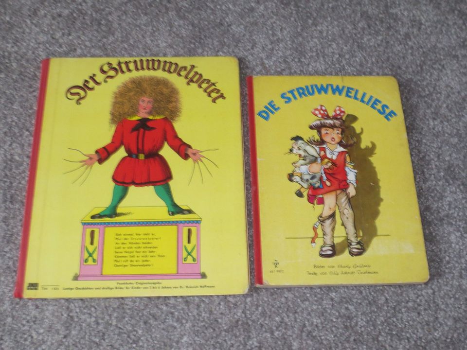 2 alte Kinderbücher "Struwwelpeter" und "Struwwelliese" in Frickenhausen