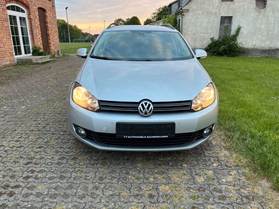 Volkswagen Golf VI Variant Comfortline BlueMotion*TÜV NEU* in Bargeshagen