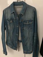 Zara kurze Jeansjacke Gr. M (sehr schmal geschnitten) Nordrhein-Westfalen - Bergisch Gladbach Vorschau