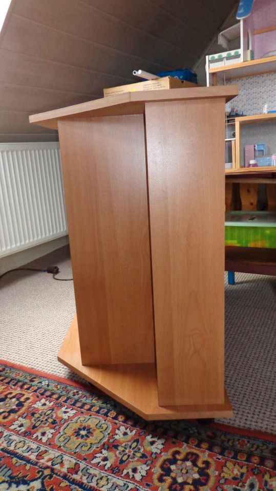 TV-Eckschrank / TV-Unterschrank in Böhlen