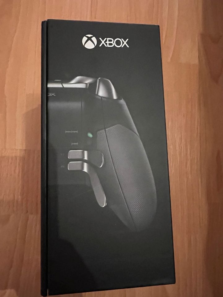 Xbox Elite Controller 1 Generation in Wuppertal