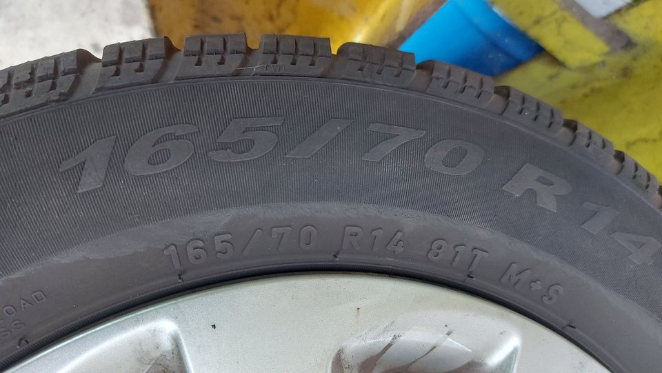 4 PIRELLI Winterreifen auf Stahlfelge in Steinfurt