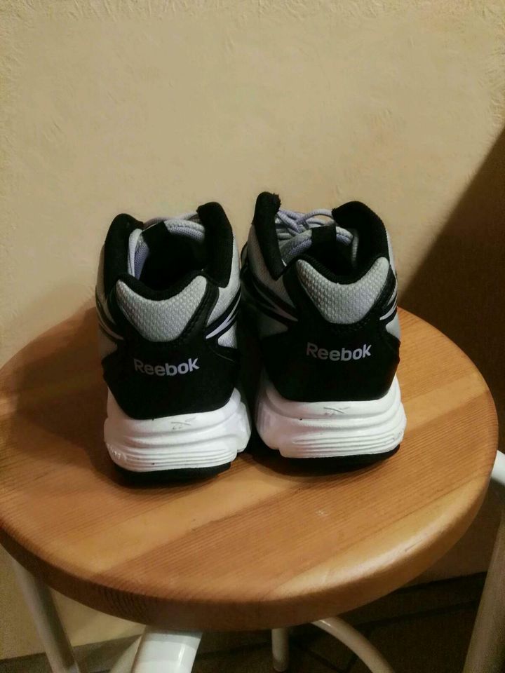 Reebok Sportschuhe in Diepenau