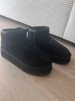 Uggs Stiefel Schuhe schwarz Stuttgart - Stammheim Vorschau