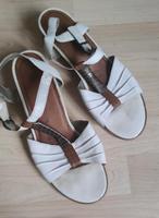 Sandalen in weiß/braun von Remonte Gr. 41 Hessen - Marburg Vorschau