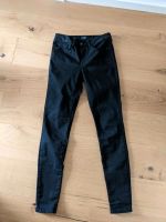 Schwarze skinny Jeans, Größe S, Länge 32, Vero Moda *neu* München - Milbertshofen - Am Hart Vorschau